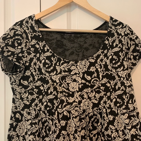 Tapestry Empire Waist Maternity Dress - Picture 1 of 7